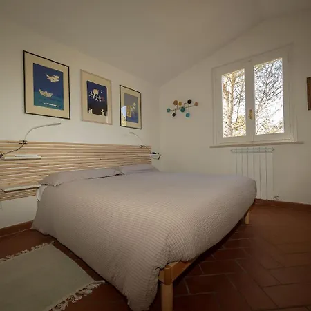 Utilia Into The Wild