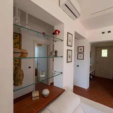 Apartment Utilia Into The Wild