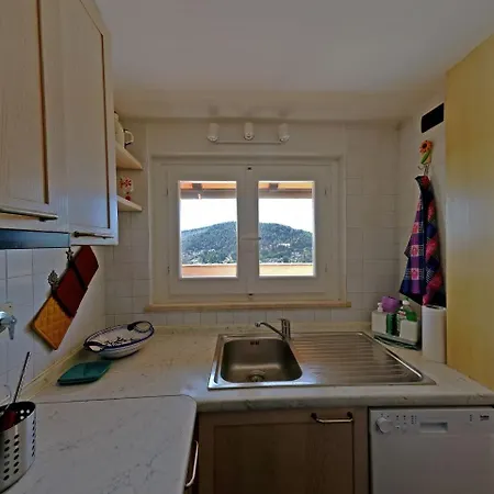 Apartment Utilia Into The Wild *