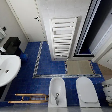 Apartment Utilia Into The Wild *