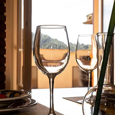 Utilia Into The Wild Apartment *